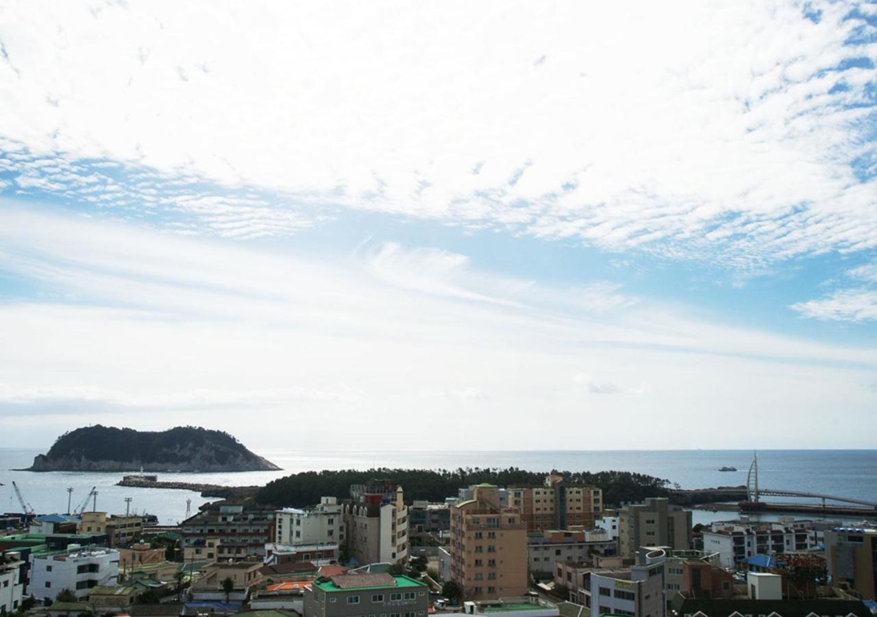 Iris Hotel Seogwipo Exteriör bild